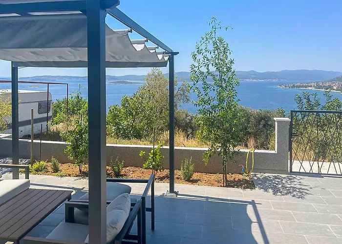 Maja - Gracin Апартаменты Оребич